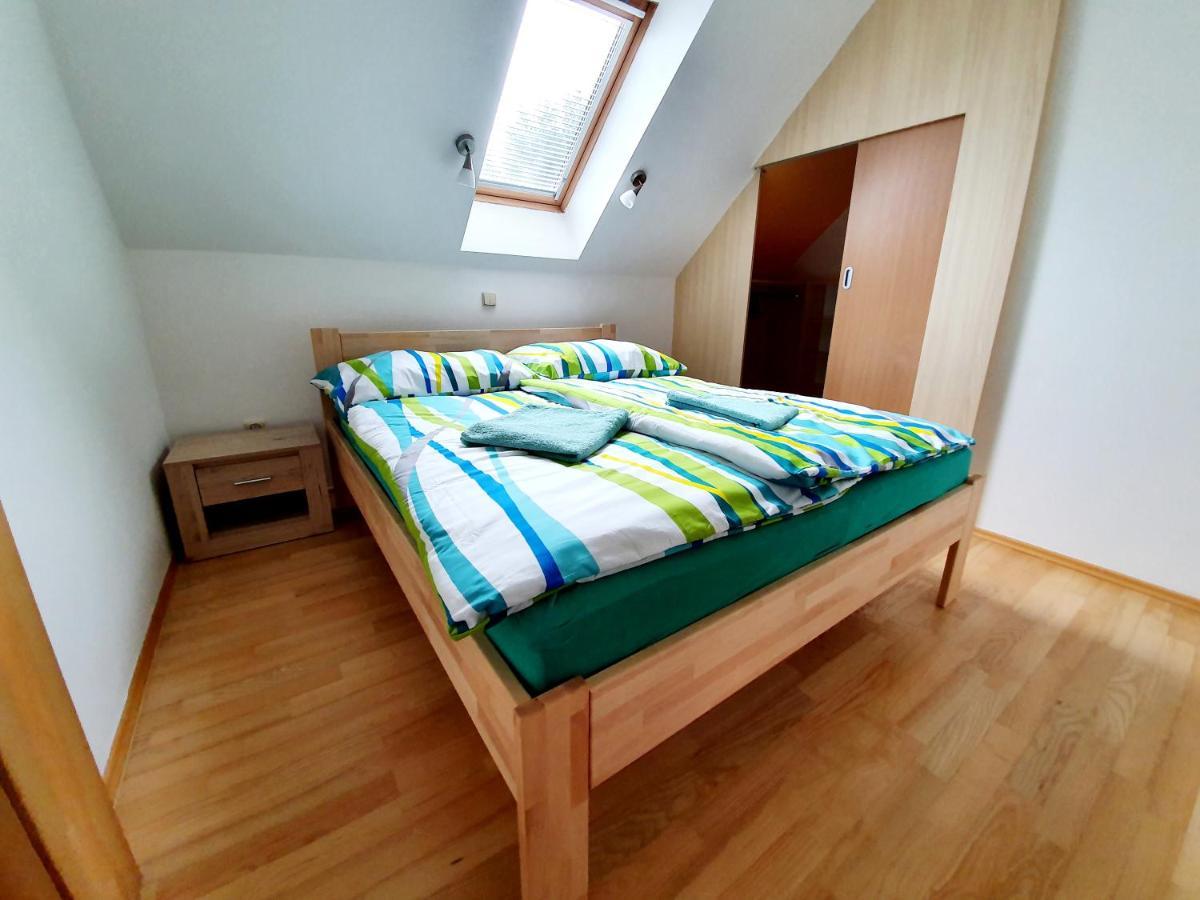 Apartmany Srni U Hlinska Глинско Экстерьер фото